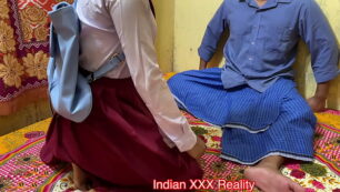 ragazza indiana XXX scopata da papà prima del college con una voce hindi chiara e xxx