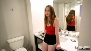 Real Teens - Hot Hazel Moore, 19 anni, viene scopata